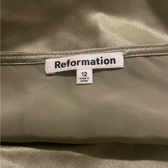 Reformation Annika Silk Top - Picture 6 of 7